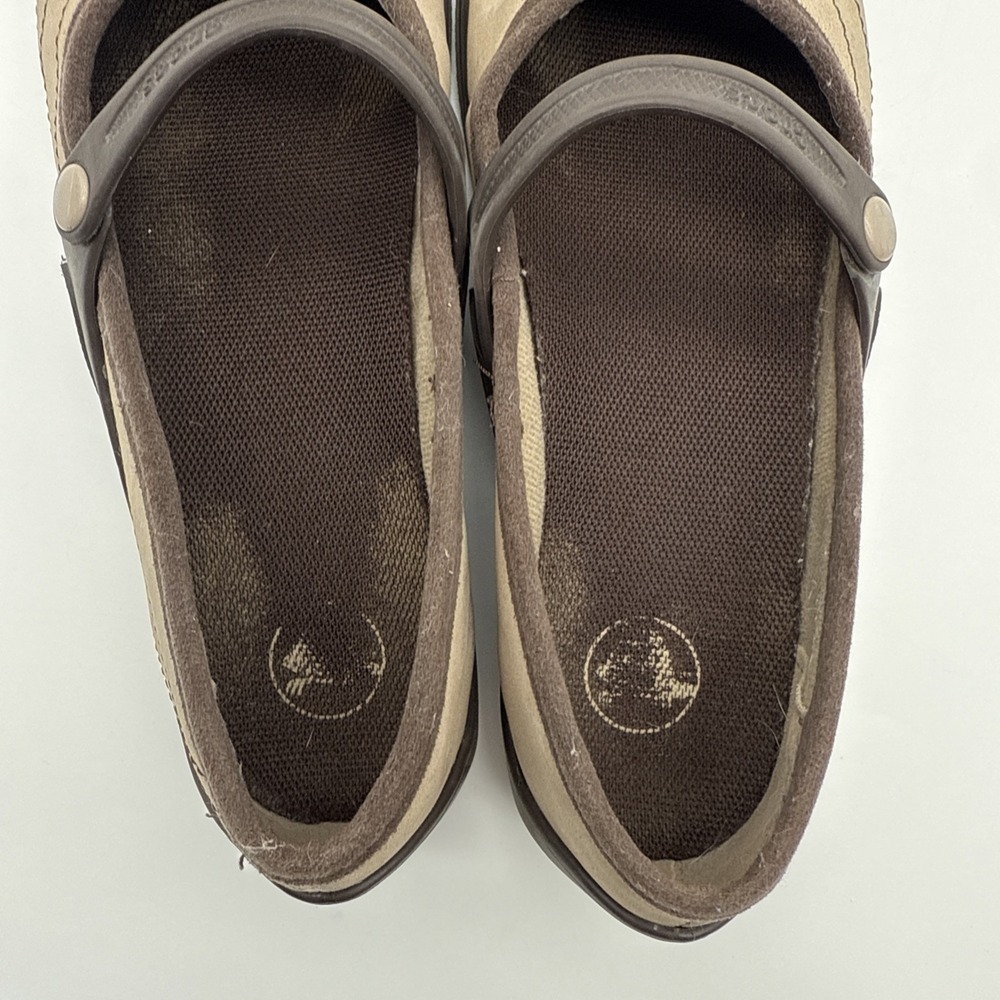 CROCS Mary Jane Flat Ballerina Walking Shoes Womens Sz 6 Espresso Nubuck - Picture 11 of 15